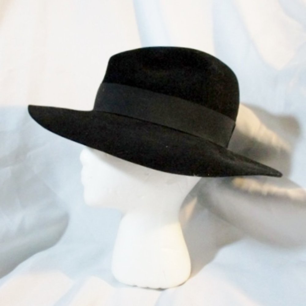 NEW NWT SAINT LAURENT PARIS RABBIT FUR FELT Hat